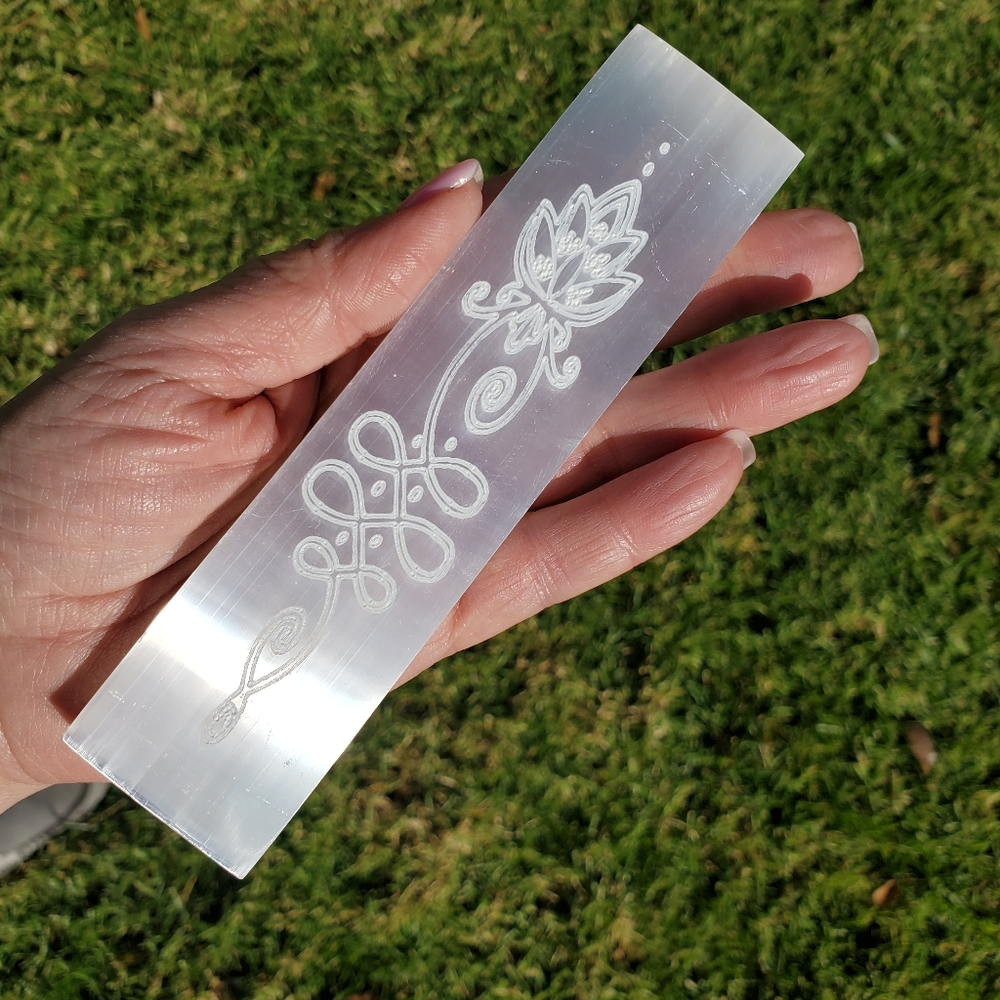 Selenite Charging Plate 6"